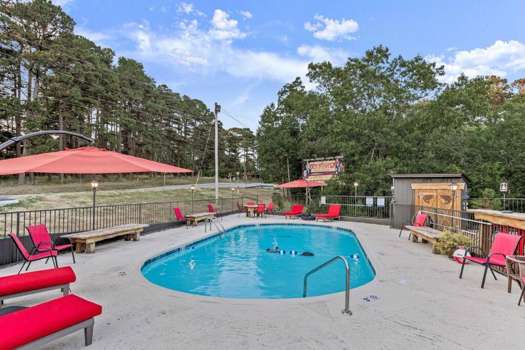 Stonegate Lodge King Bed Wifi 50 In Roku Tv Salt Water Pool Room # 101 Eureka Springs Kültér fotó